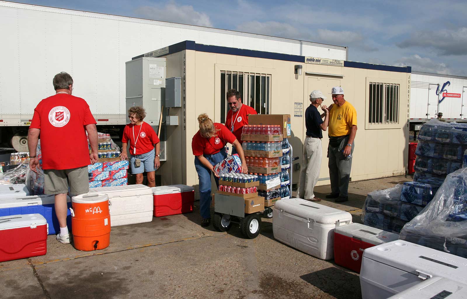 Excel Moving - Salvation Army Volunteers